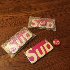 iPhone 7/8 "SUP"  Supreme w/ pop socket